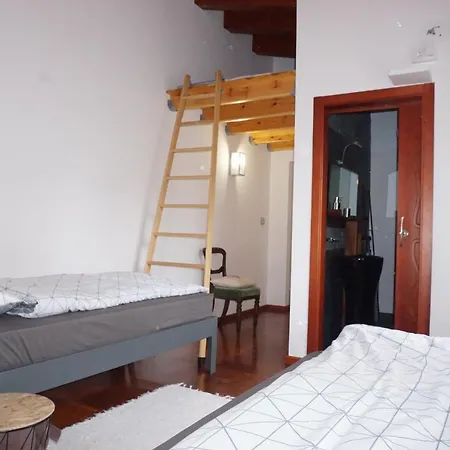 Semesterbostad Hana *