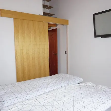 Hana Semesterbostad *